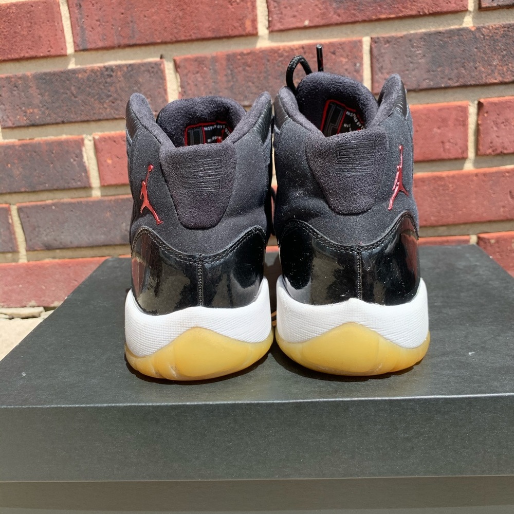 Jordan 11s 72-10 Boys - Picture 2 of 3